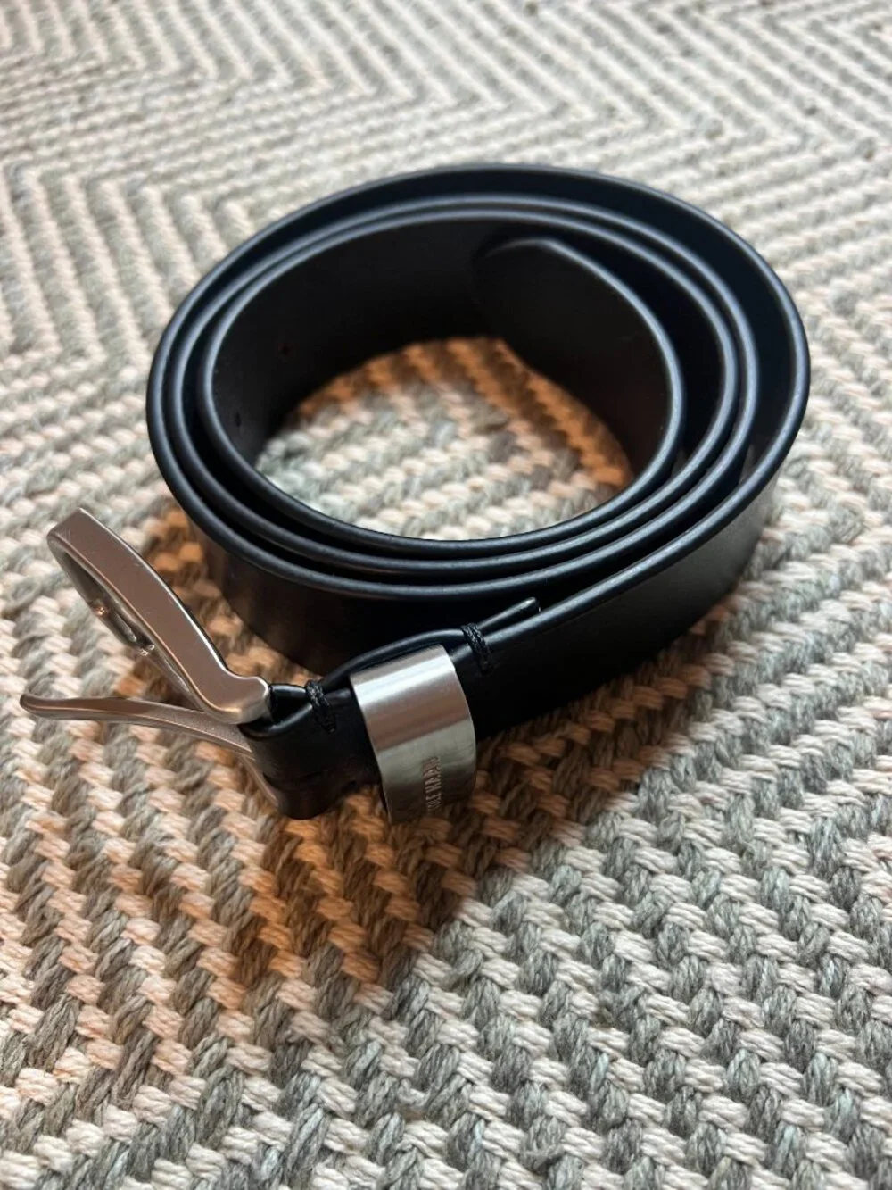 Cole Haan‎ Men's Black Genuine Leather Belt 40/100 Silver Keeper Buckle Dress